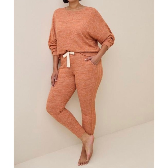 🆕 Soft Plush Long Sleeve Cable Trim Lounge Sweatshirt 3 3X 22 24 NWT Torrid New - Picture 2 of 5